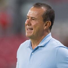 Efraín Flores: "No sé que tanto pueda durar este romance"