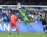 Napoli de Ospina remonta y sigue en la lucha por el Scudetto