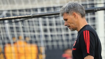 Futbol, Colo Colo vs Universidad de Chile.
Fecha 5, Liga de Primera 2026.
El entrenador de Colo Colo Fernando Ortiz es fotografiado durante el partido de primera division contra Universidad de Chile disputado en el estadio Monumental de Santiago, Chile.
01/03/2026
Jonnathan Oyarzun/Photosport
Football, Colo Colo vs Universidad de Chile.
5th turn, 2026 First Division League.
Colo Colo’s head coach Fernando Ortiz is pictured during a first division match against Universidad de Chile’s at the Monumental stadium in Santiago, Chile.
01/03/2026
Jonnathan Oyarzun/Photosport