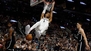SAN ANTONIO, TX - OCTOBER 26: Victor Wembanyama #1 of the San Antonio Spurs dunks against the Brooklyn Nets in first half of a game at Frost Bank Center on October 26, 2025 in San Antonio, Texas. NOTE TO USER: User expressly acknowledges and agrees that, by downloading and or using this photograph, User is consenting to terms and conditions of the Getty Images License Agreement. Ronald Cortes/Getty Images/AFP (Photo by Ronald Cortes / GETTY IMAGES NORTH AMERICA / Getty Images via AFP)