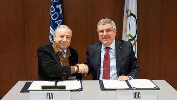 Jean Todt, presidente de la FIA, y Thomas Bach, presidente del COI, en la firma del acuerdo en 2012.