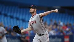 TORONTO, ON - AUGUST 29: Chris Sale #41 of the Boston Red Sox delivers a pitch in the first inning during MLB game action against the Toronto Blue Jays at Rogers Centre on August 29, 2017 in Toronto, Canada.   Tom Szczerbowski/Getty Images/AFP
 == FOR NEWSPAPERS, INTERNET, TELCOS &amp; TELEVISION USE ONLY ==