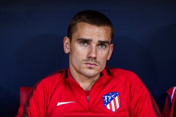 Griezmann en el banquillo.