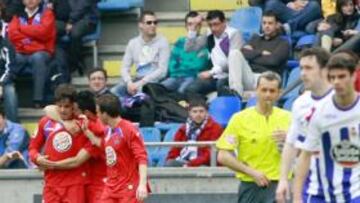 <b>SUPERIORES. </b>Pedro León, Miku y Mané se abrazan tras conseguir el tercer gol de un Getafe que dominó a placer.
