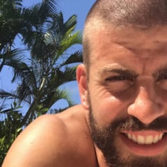 Gerard Piqué cambia de look y se 'pica' con Iker Casillas