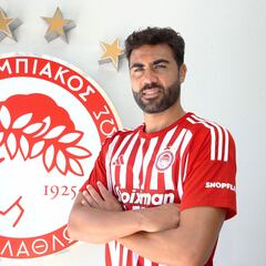 Oficial: Iborra deja el Villarreal y firma por el Olympiakos