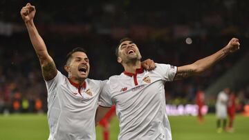 Vitolo e Iborra, dos de los sevillistas por los que hay ofertas.