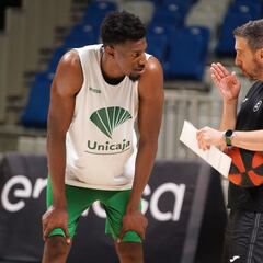 Navarro: “Si te mantienes solo como el año pasado, irá a peor”