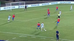 A un jugador de la Roja Sub 23 le pisaron la pelota y así respondió