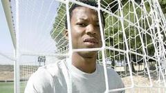 La lesión de Uche no altera el plan de fichajes