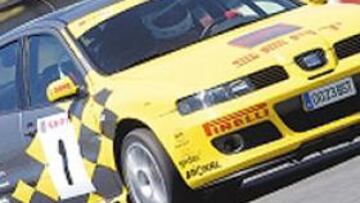 INVITADO DE LUJO. Nani Roma, al volante del León de competición.