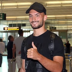 Haksabanovic ya está en Málaga y Pau Torres, a falta de la firma