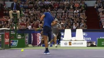 Not often seen: Nadal smashes himself with racket after mistake