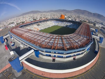 El Estadio de Los Tuzos estaría un poco más lejos en cuestiones de traslados, a dos horas de la Ciudad de México. Con instalaciones de primer nivel, el inmueble alberga los juegos de Pachuca en Liga MX y Copa MX.