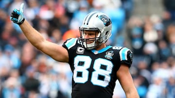 El tight end de los Carolina Panthers tiene 34 años de edad. 