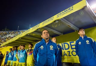 Milito vs Jardine: Dos estilos distintos chocan en el Clásico Nacional