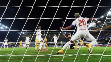 Así fue el penal con el que Tigres está venciendo al Olimpia