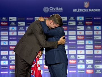 Así fue la presentación de Sorloth con el Atleti