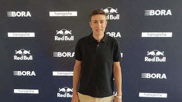 El salto de Etxeberria: “Sagan fue el que me enganchó, revolucionó todo”