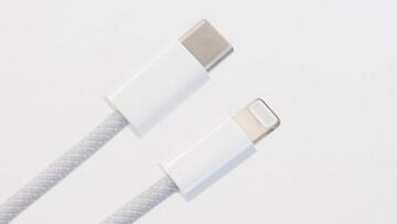 El iPhone 12 llegará con cable Lightning, pero con adaptador USB C