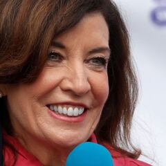 Who is new Governor of NY Kathy Huchol? When will she take office?