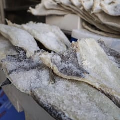 Los vendedores astutos te intentan colar el bacalao por este pescado: hay detalles que sirven para diferenciarlos