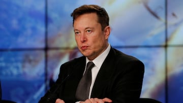 FILE PHOTO: SpaceX founder and chief engineer Elon Musk reacts at a post-launch news conference to discuss the  SpaceX Crew Dragon astronaut capsule in-flight abort test at the Kennedy Space Center in Cape Canaveral, Florida, U.S. January 19, 2020. REUTERS/Joe Skipper/File Photo