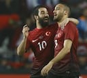 Arda y Tosun dan la victoria a Turquía frente a Suecia