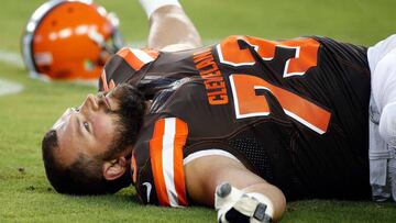 Joe Thomas pide a los Browns que no drafteen un QB