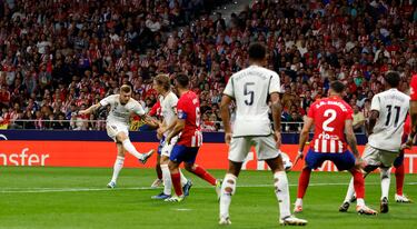 ¡Kroos recorta con un golazo!
