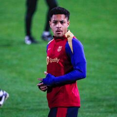 Vitor Roque, refuerzo invisible en la Supercopa