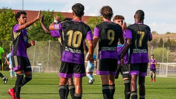 El Promesas celebra un gol ante el Coria.