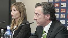 "El club no se plantea la salida de Kun y Forlán"