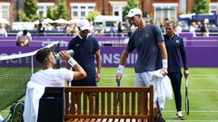 Tennis - Queen's Club Championships - The Queen's Club, London, Britain - June 17, 2024 Britain's Andy Murray and Spain's Carlos Alcaraz during a practice session Action Images via Reuters/Paul Childs