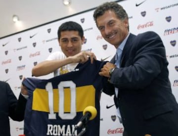 Riquelme vuelve a Boca Juniors en 2007.