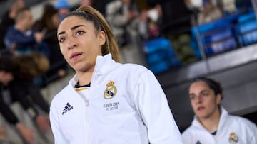 Olga Carmona, saltando al Di Stéfano en un partido del Real Madrid esta temporada.