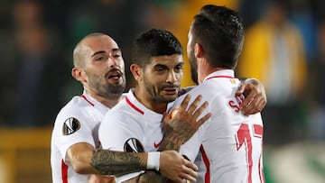 El Sevilla evita in-extremis el naufragio en Akhisar