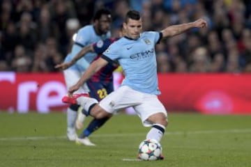 6. Sergio Agüero: Si Manchester City está aún en la pelea, es en gran parte por los goles del argentino.