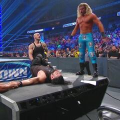 Robert Roode reaparece para saldar cuentas con Roman Reigns