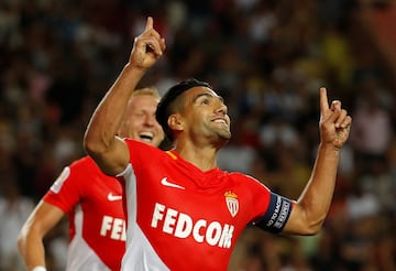 Falcao, goleador de la Ligue 1 con 7 goles en 4 partidos