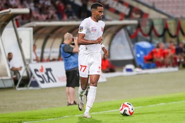 “Cuando reaccionas a un insulto, empiezas a ser el culpable por desgracia” 