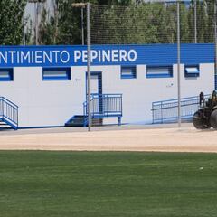 El Leganés cambia el césped de la Instalación Deportiva Butarque