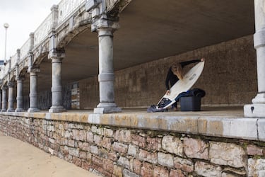 Viene de una familia de deportistas. Su madre jugaba a balonmano y su padre a fútbol. 