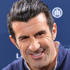 Figo no descarta presentarse a la presidencia del Sporting