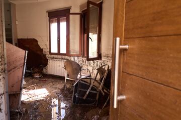 Vista del interior de una casa la mañana después de que las inundaciones en Letur, provincia de Albacete, España.