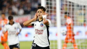 Colo Colo derrota a Cobresal, vuelve a la cima y amenaza a la UC