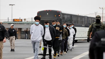 El Departamento de Seguridad Nacional (DHS) deportó a más de 7,000 inmigrantes en la última semana. Estás son las infracciones que considera el ICE para los arrestos.