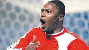 <b>CASI SENTENCIADO. </b>El Sevilla de Baptista se alió ayer con la fortuna.