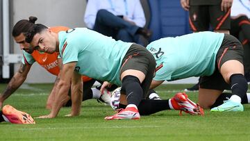 Cristiano, con mirada retadora, en el entrenamiento de Portugal.