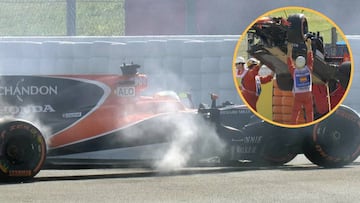 Fernando Alonso y su McLaren Honda en los Libres 1 del GP de España.